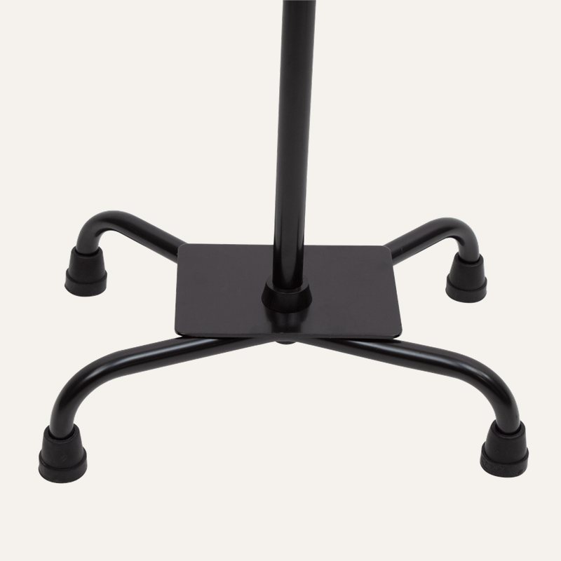 10137_10137_Quad-cane_lg-base_base-close-up_72dpi_eaekdv