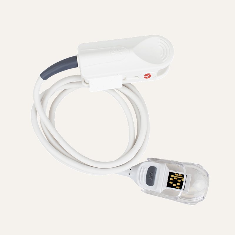 10840-W_STAND_10840-10841_vital-sign-monitor_finger-clip_72dpi_qotsyv